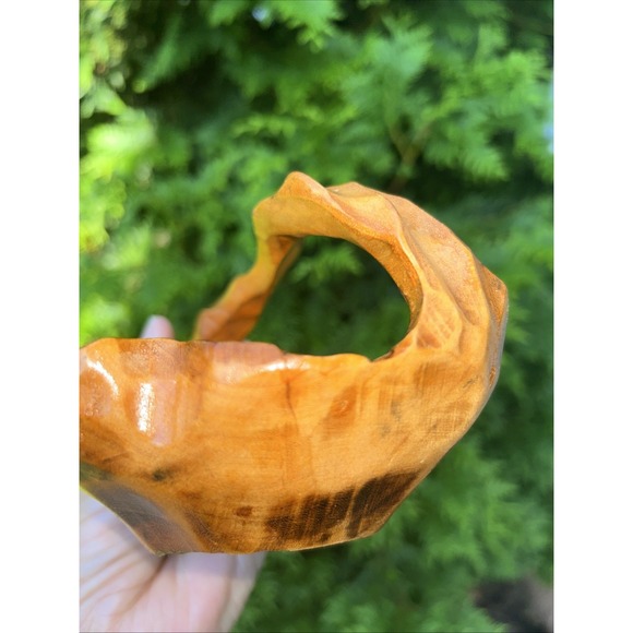 Artisan HANDCARVED WOODEN BASKET/BOWL w/handle. Handcarved Tree Trunk Root - Picture 4 of 7
